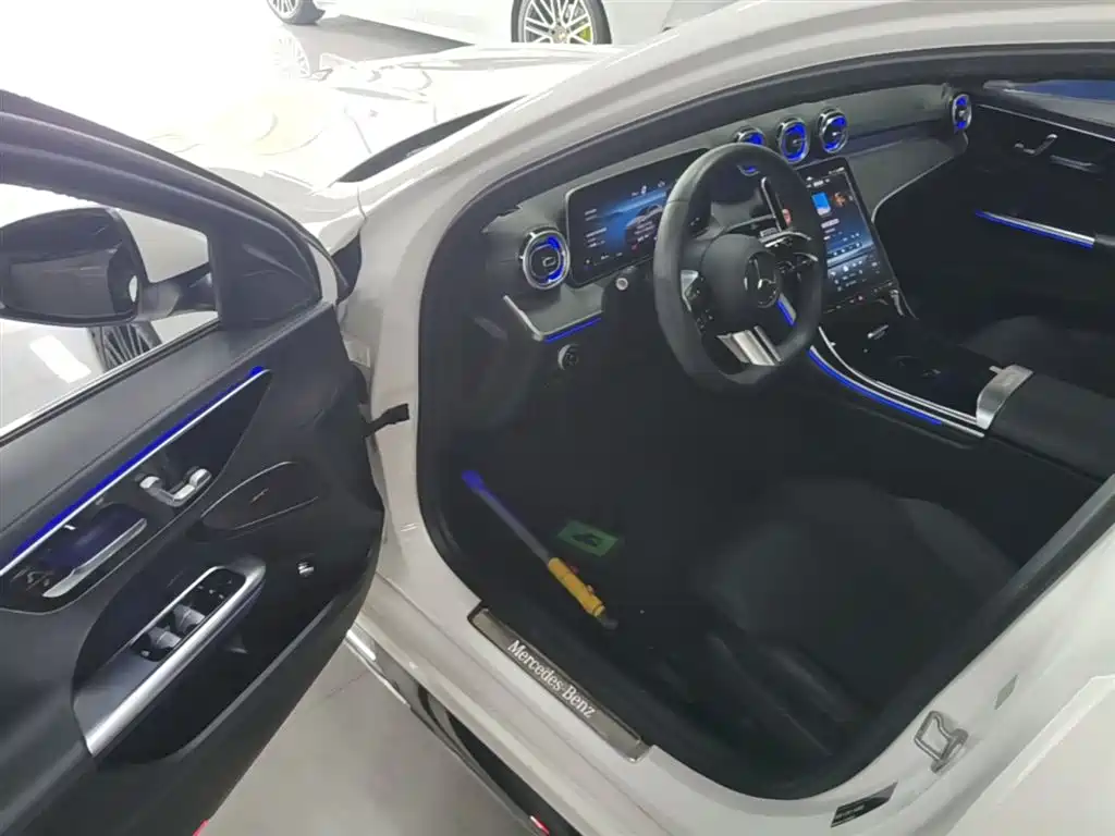 Mercedes-Benz C-Class 2022 — фото 16
