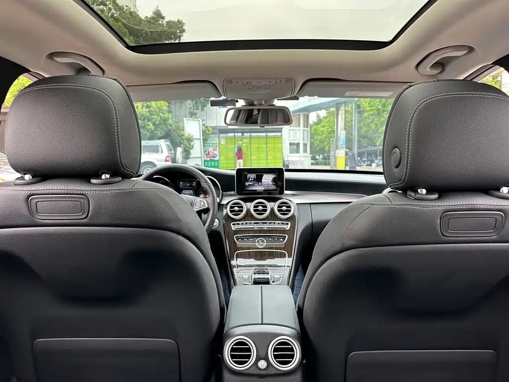 Mercedes-Benz C-Class 2017 — фото 10