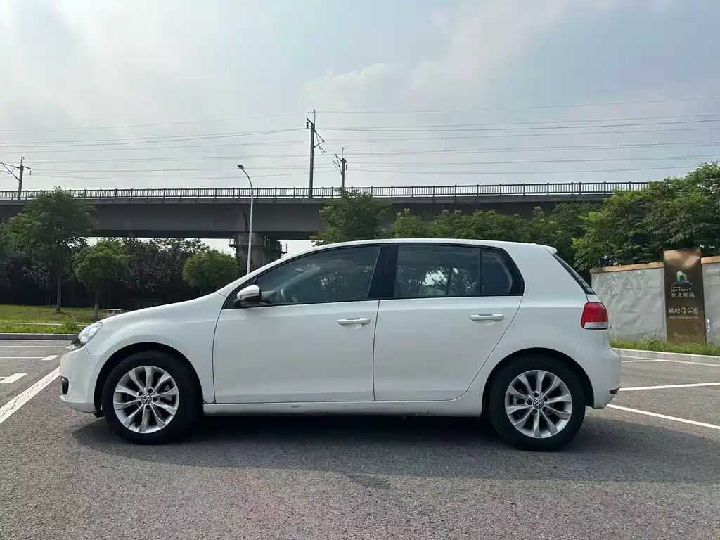 Volkswagen Golf 2014