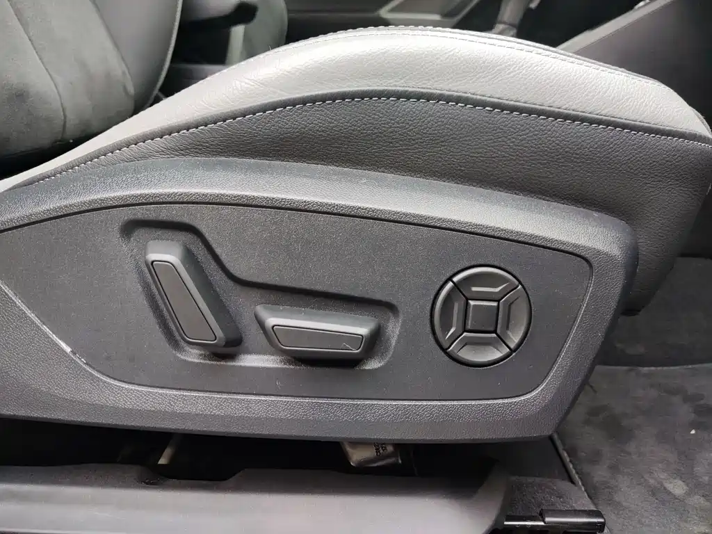Audi Q3 2022 — фото 15
