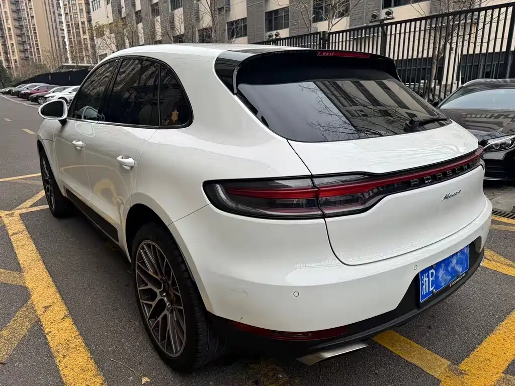 Porsche Macan 2021 — фото 4