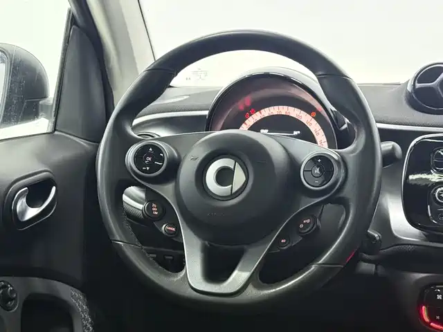 smart Fortwo 2016 — фото 14