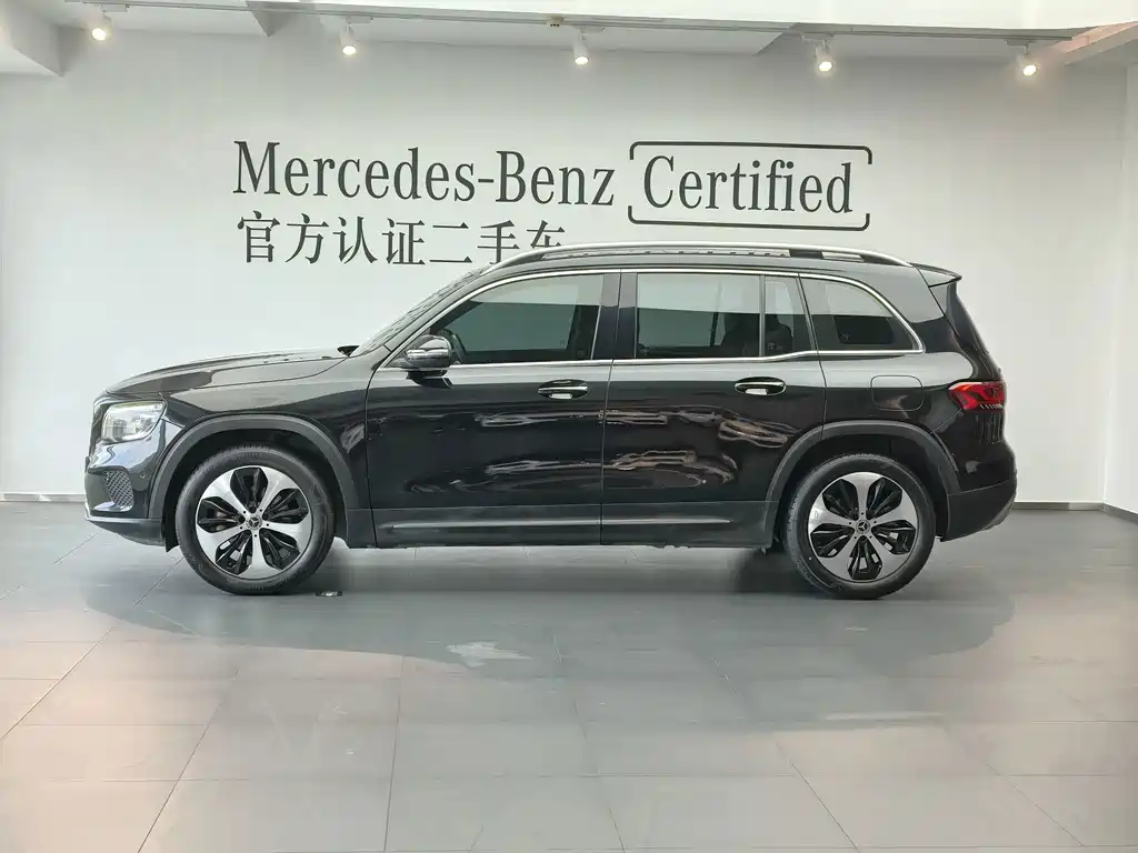 Mercedes-Benz GLB 2021