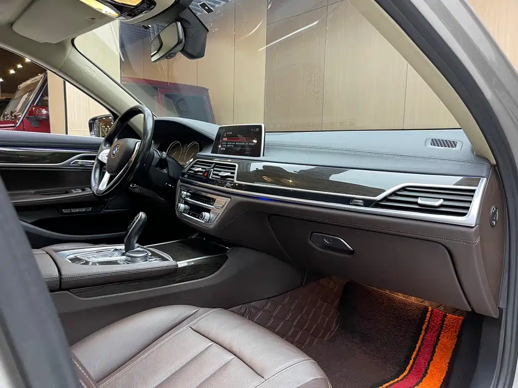 BMW 7 Series 2016 — фото 5