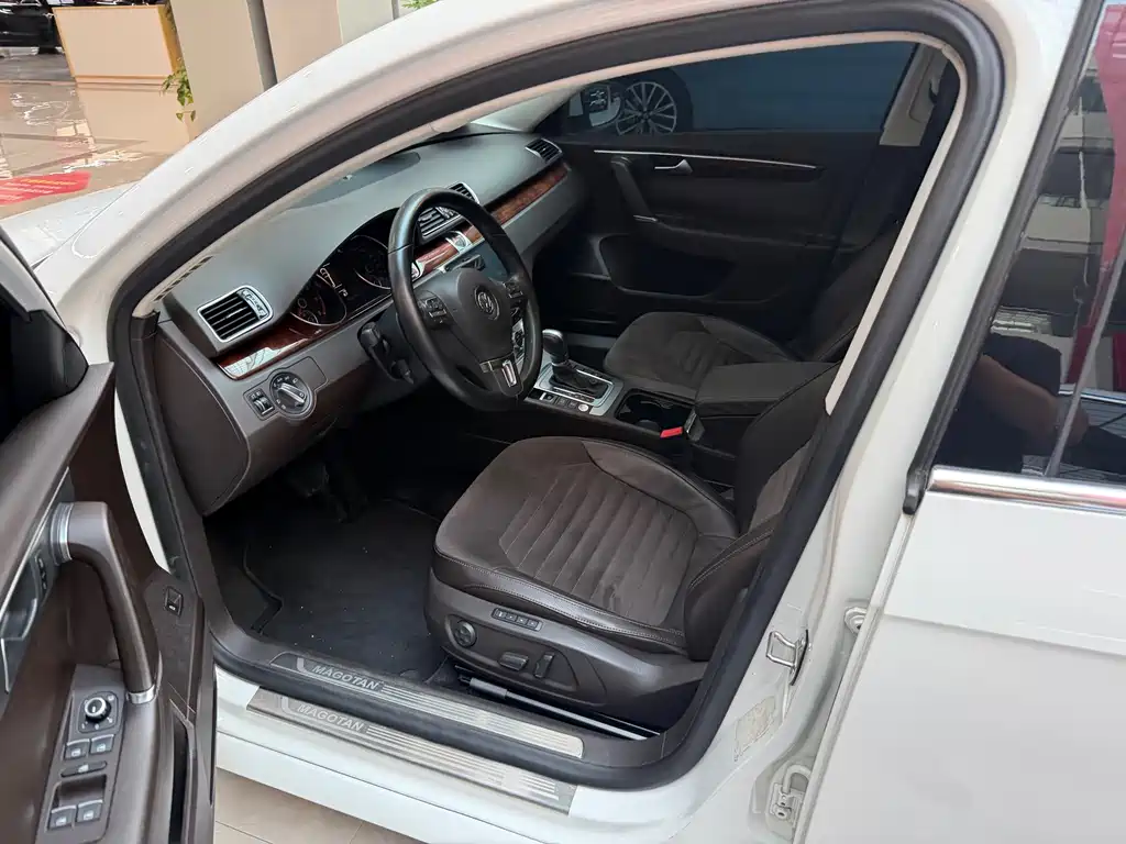 Volkswagen Magotan 2014
