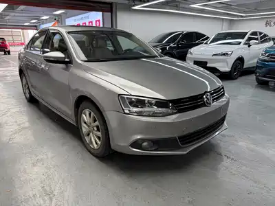 Volkswagen Sagitar 2013