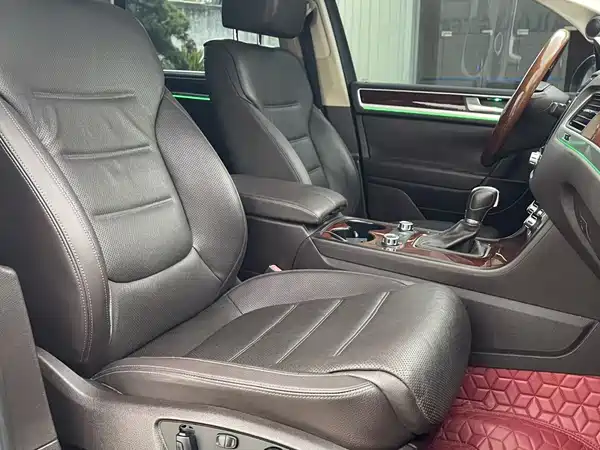 Volkswagen Touareg 2015