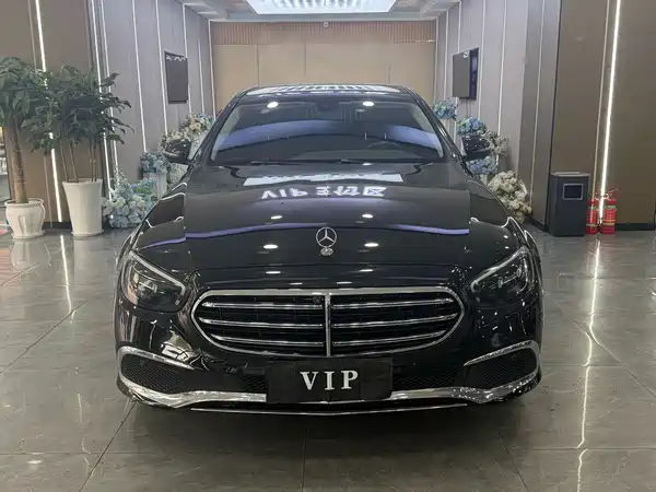 Mercedes-Benz E-Class 2022