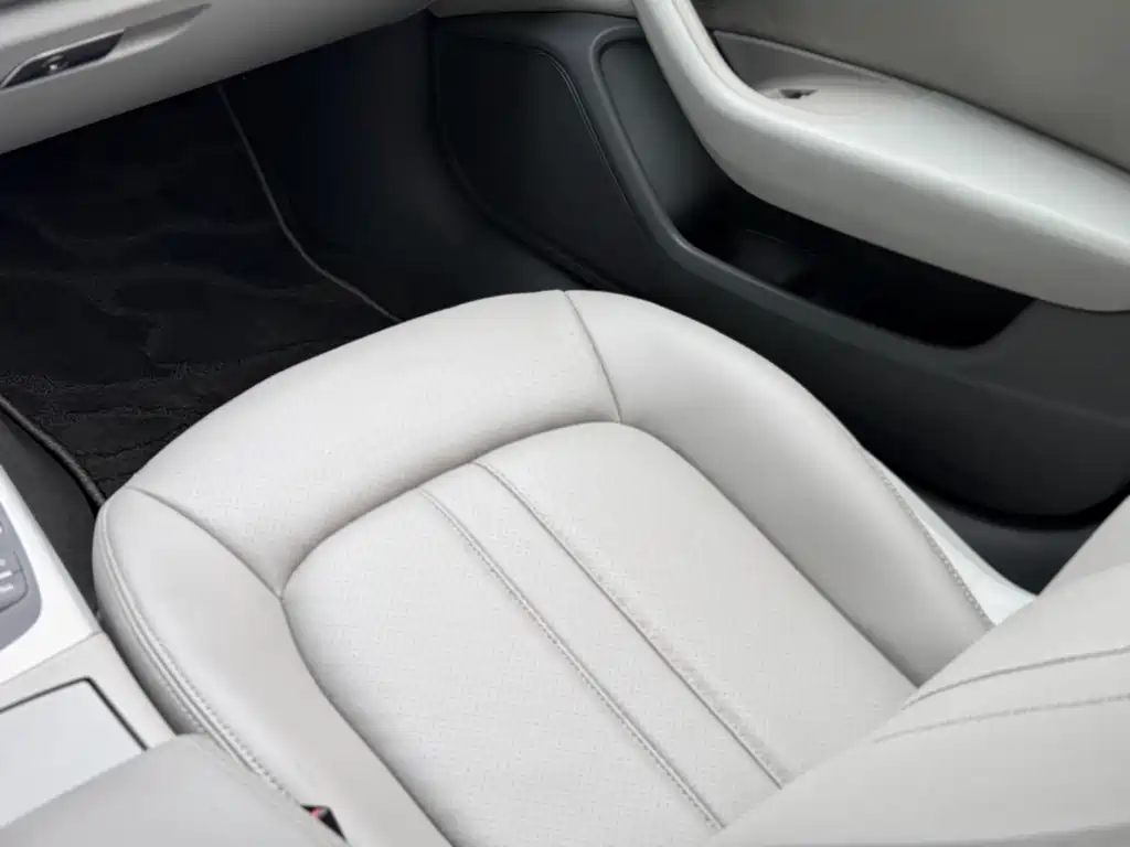 Audi A6L 2014 — фото 10