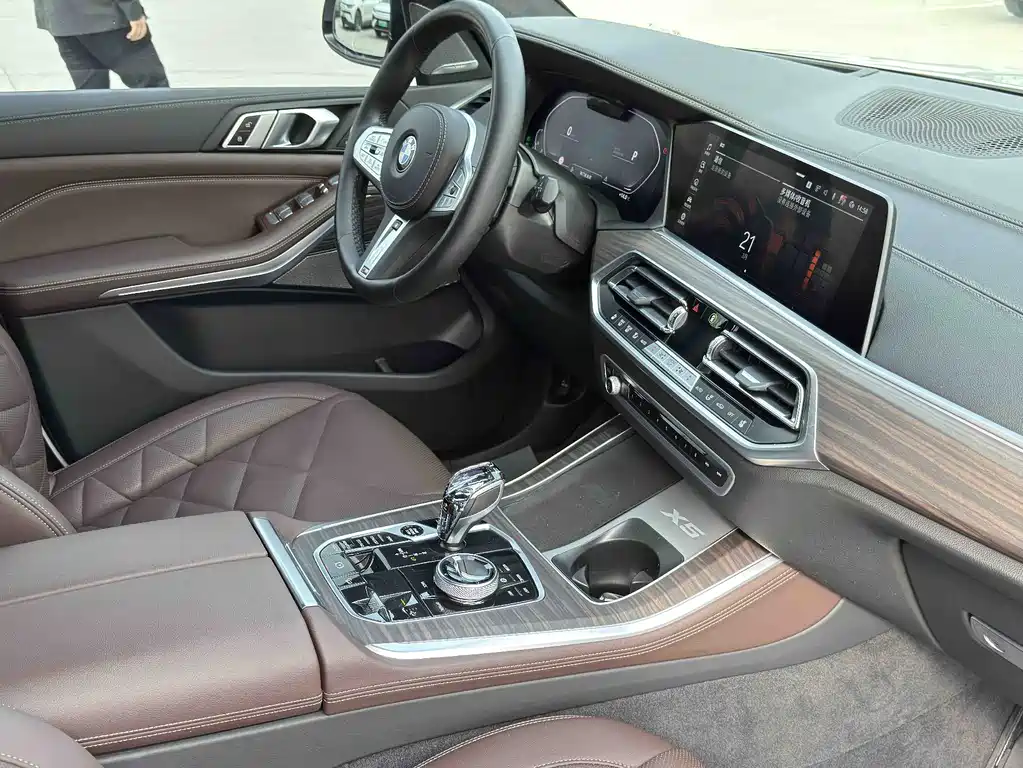 BMW X5 2023 — фото 10
