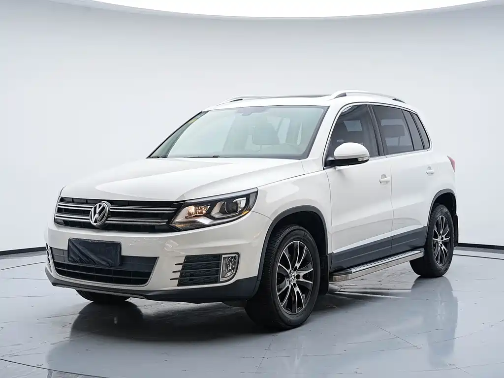 Volkswagen Tiguan 2016 — фото 1