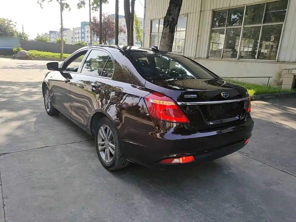 Geely Emgrand 2017
