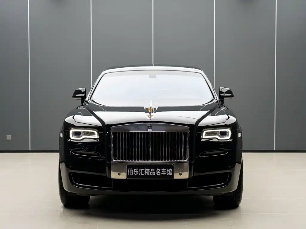 Rolls-Royce Ghost 2017 — фото 2