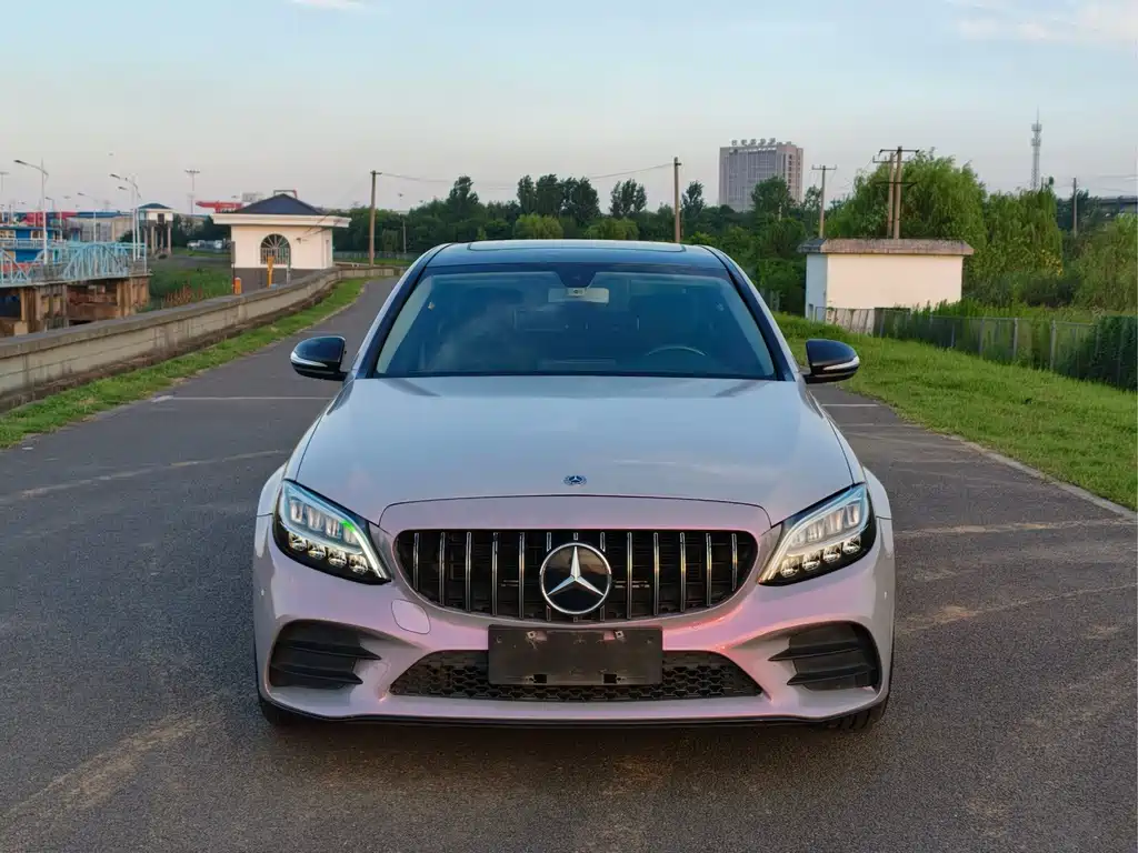Mercedes-Benz C-Class 2019