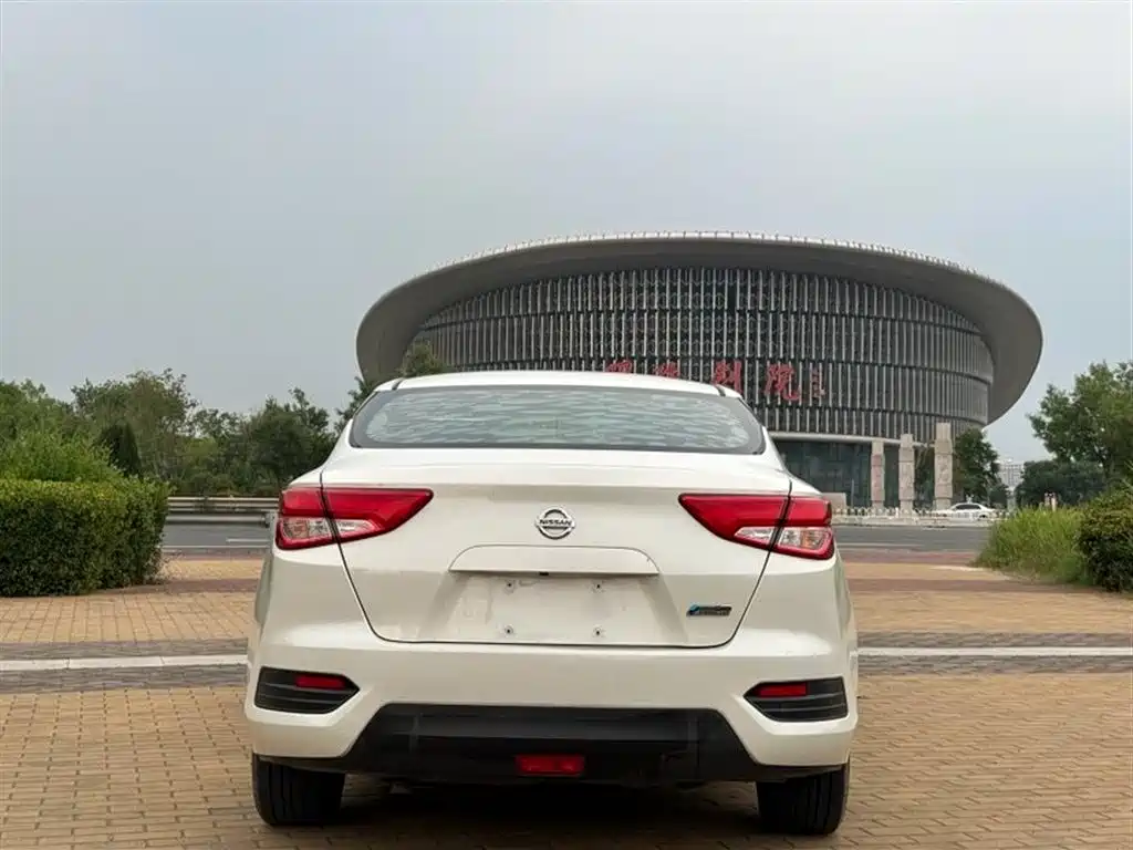Nissan Bluebird 2019