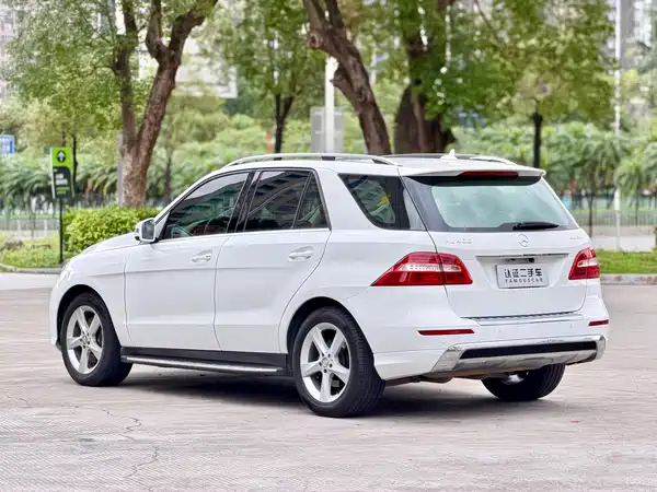 Mercedes-Benz M-Class 2015