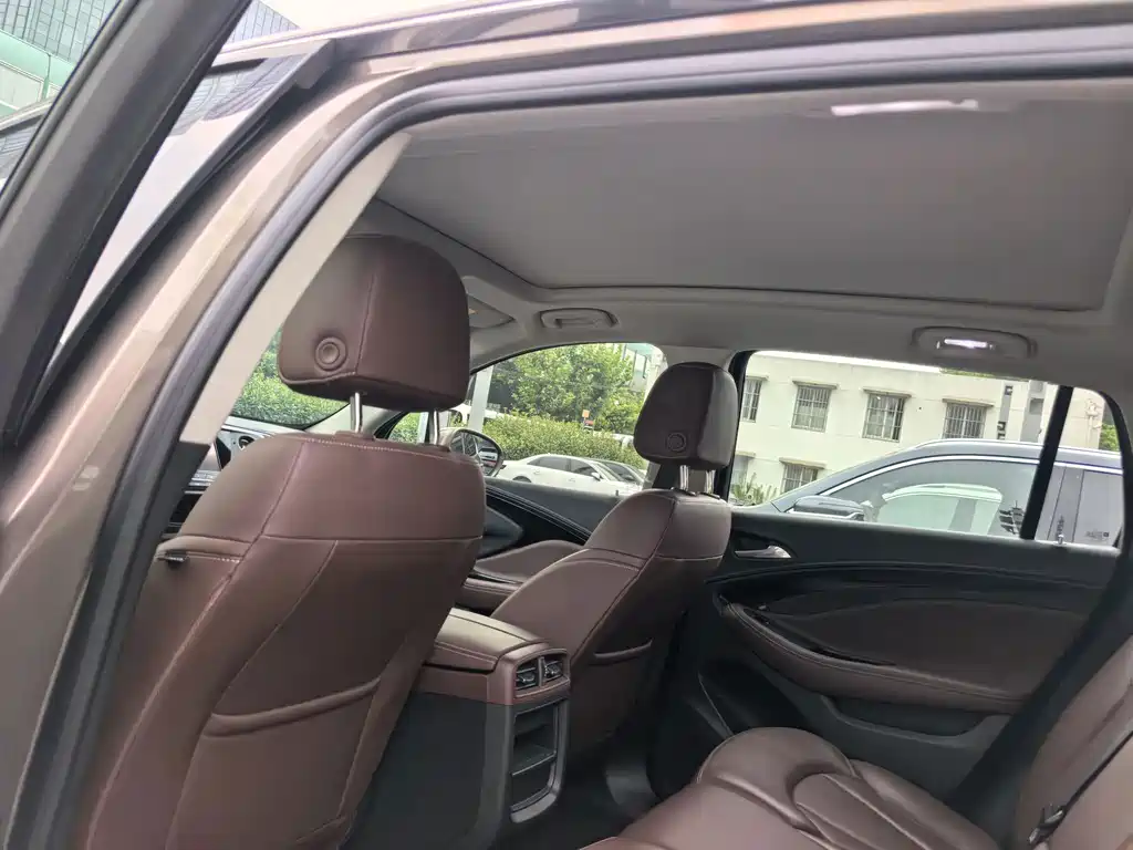 Buick Envision Plus 2019 — фото 16