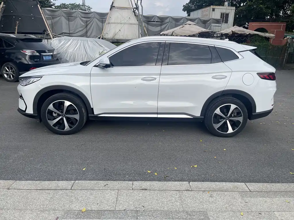 BYD PLUS New Energy 2023 — фото 4