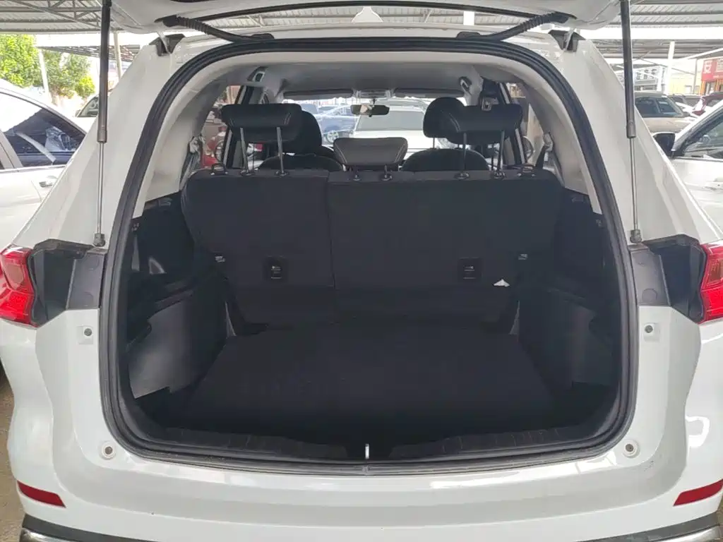 Haval M6 2023 — фото 19