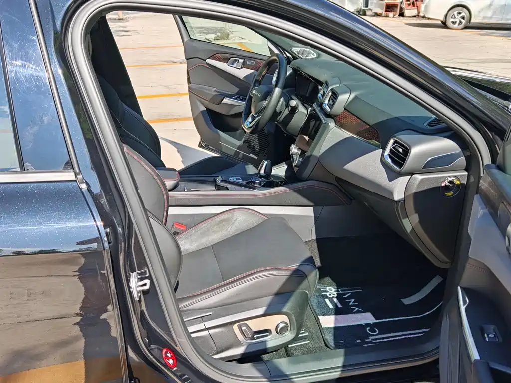 Lynk & Co 03 2019 — фото 16