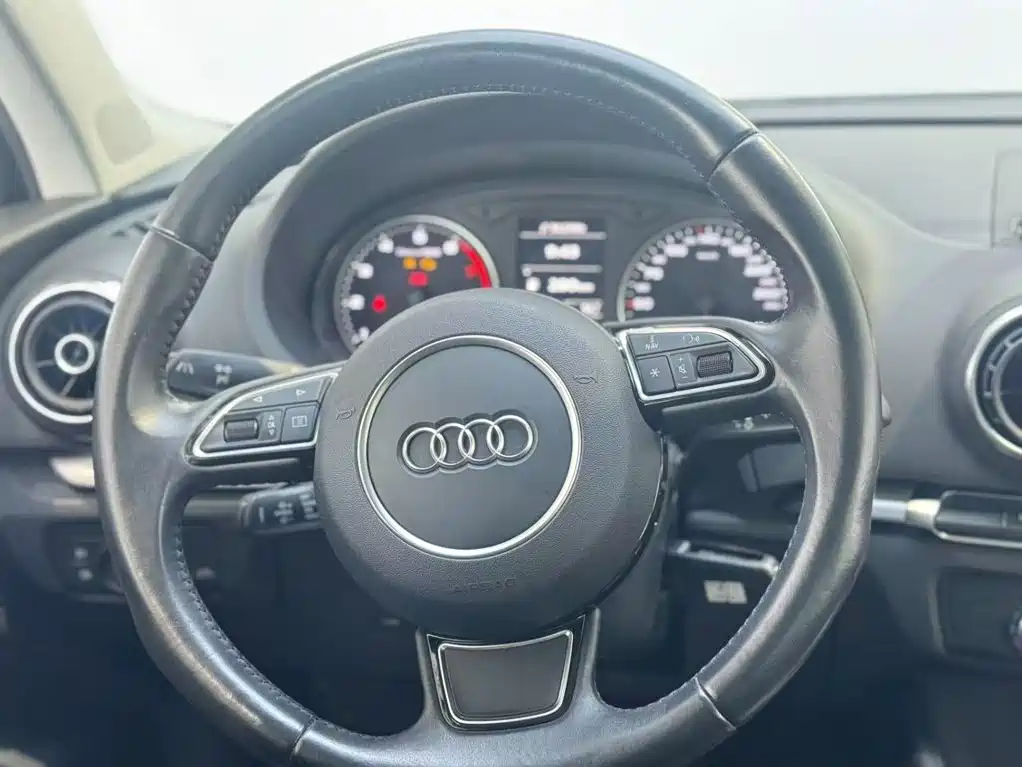 Audi A3 2016 — фото 17