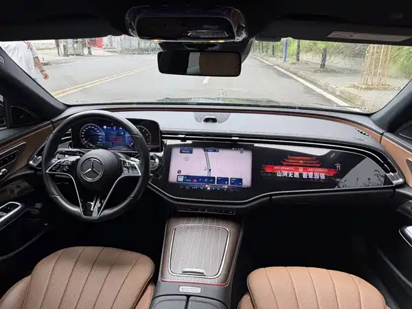 Mercedes-Benz E-Class 2024