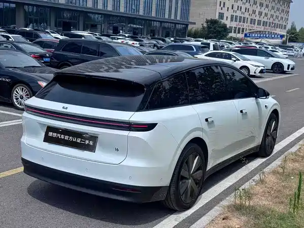 Li Auto i6 2026
