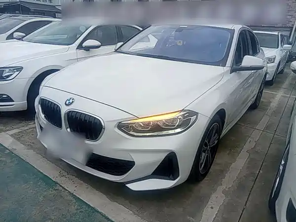 BMW 1 Series 2022