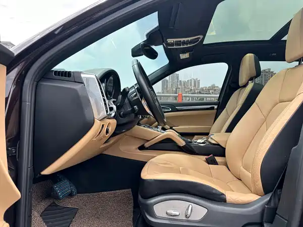 Porsche Cayenne 2015