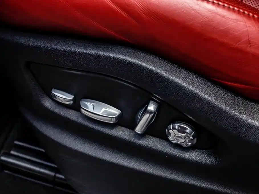 Porsche Cayenne 2020 — фото 13