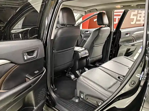 Toyota Highlander 2020