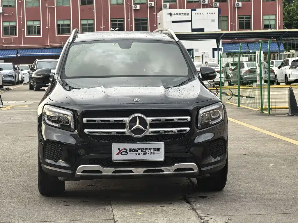 Mercedes-Benz GLB 2021
