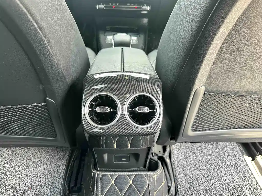 Mercedes-Benz A-Class 2021 — фото 17