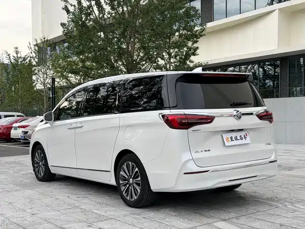 Buick GL8 2021