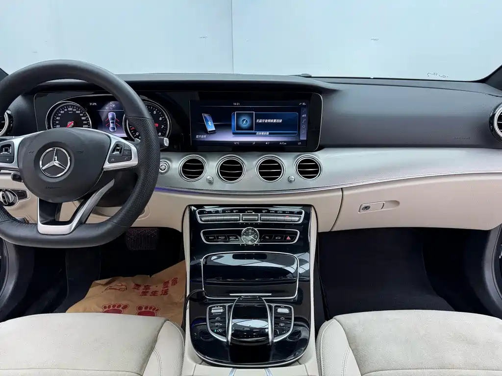 Mercedes-Benz E-Class 2017 — фото 19