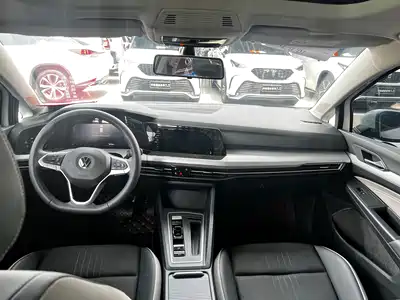 Volkswagen Golf 2023