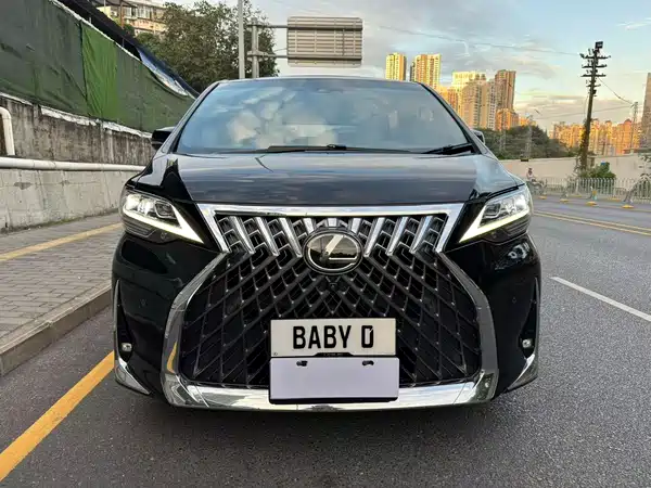 Lexus LM 2021
