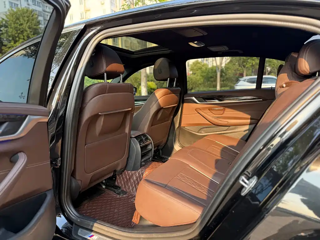 BMW 5 Series 2022