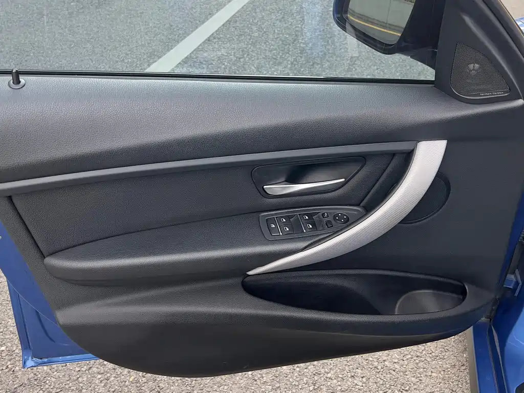 BMW 3 Series 2017