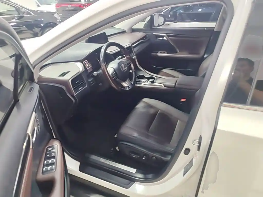 Lexus RX 2016 — фото 15