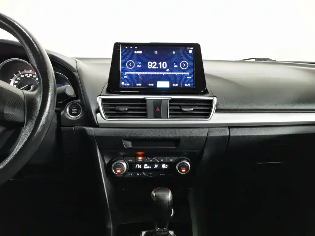Mazda 3 Axela 2016 — фото 12