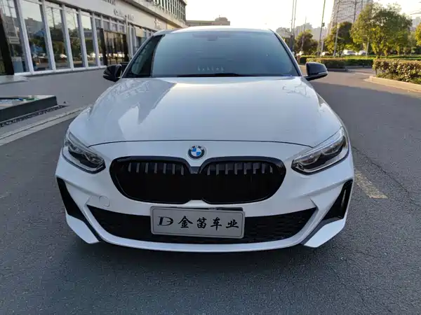 BMW 1 Series 2021
