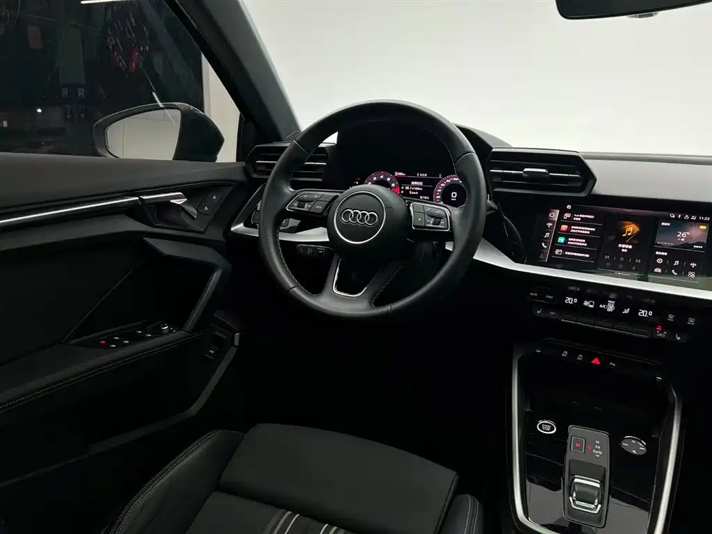 Audi A3 2022 — фото 19