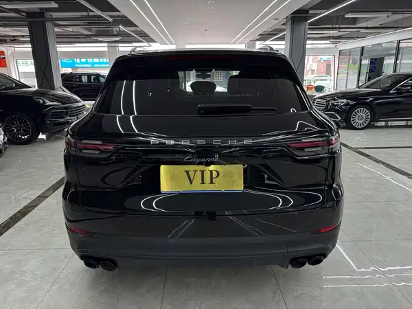 Porsche Cayenne 2023