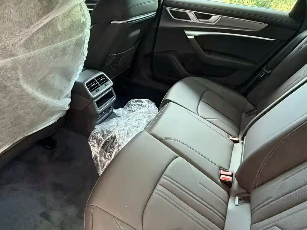 Audi A6L 2025