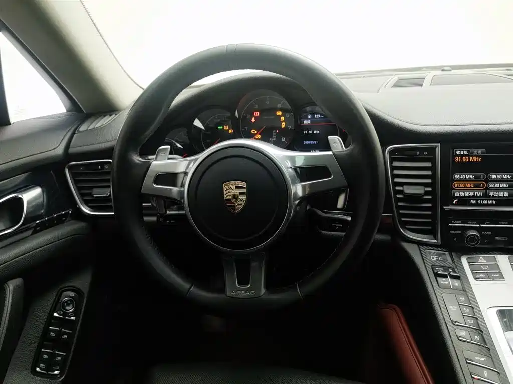 Porsche Panamera 2015 — фото 11