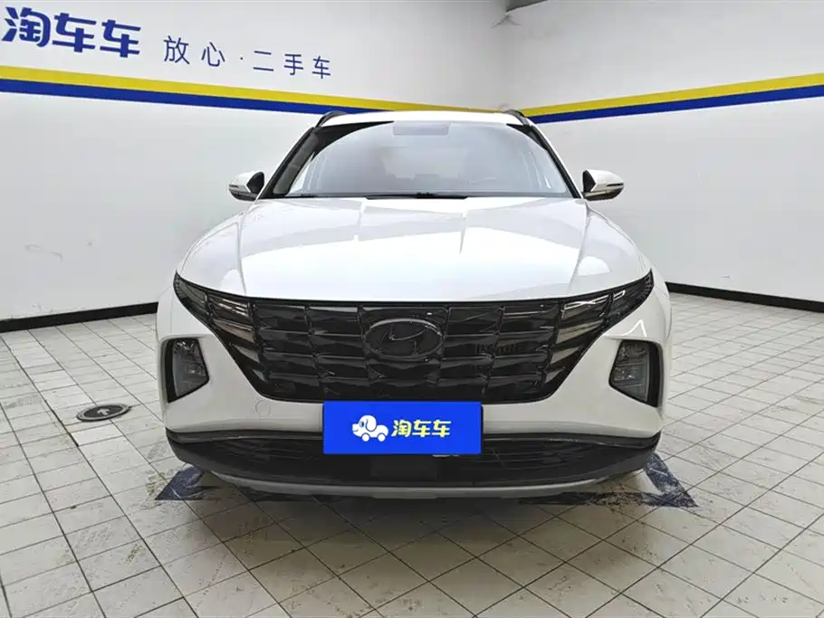 Hyundai Tucson 2023 — фото 2