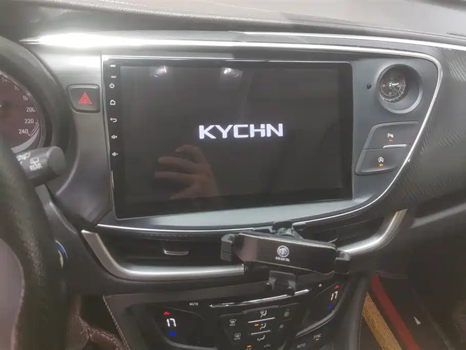 Buick Envision Plus 2016 — фото 13