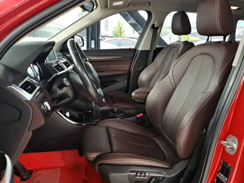 BMW X1 2019 — фото 15