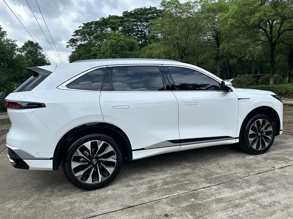 Changan CS75 PLUS 2025 — фото 19